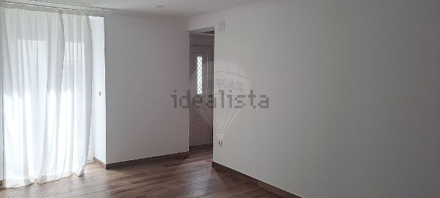 Arrendamento de moradia independente em Encarnação