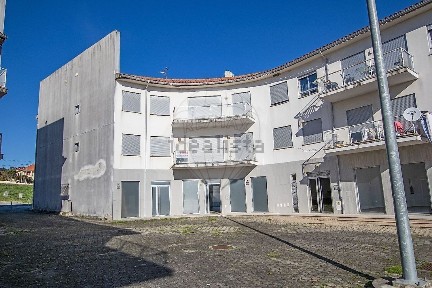 Espaço comercial à venda em Santa Comba Dão
