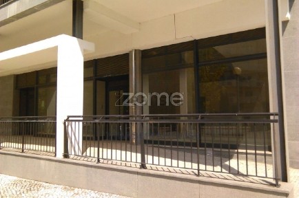 Espaço comercial à venda na Rua da Quinta Nova s/n