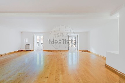 Arrendamento de duplex na Rua Pedro Dias