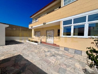 Arrendamento de andar de moradia na Trajouce - Mato Cheirinhos