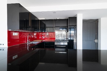 Arrendamento de duplex na Rua Tenente Valadim, 6 a