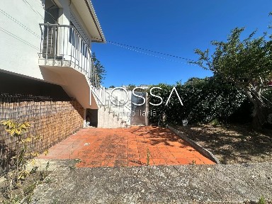 Arrendamento de andar de moradia na Rua Paulo Falcão s/n