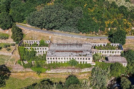 Armazém à venda em Parada de Gonta