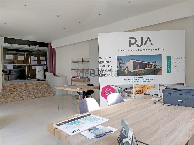 Espaço comercial à venda em Tondela e Nandufe