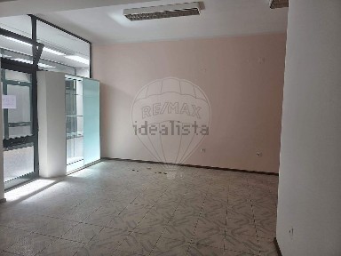Espaço comercial à venda na Rua Doutor Teofilo da Cruz