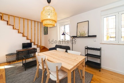 Arrendamento de duplex em Estefânia