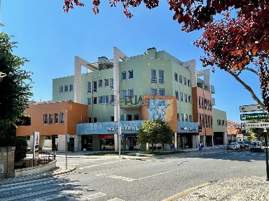Espaço comercial à venda em Tondela e Nandufe