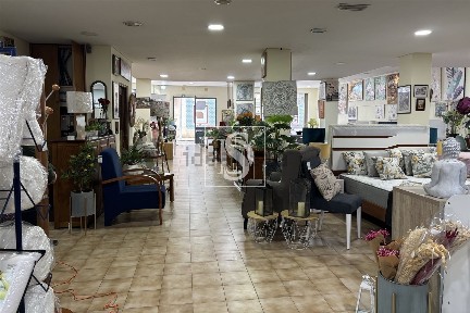 Espaço comercial à venda na Calçada Viriato, 100
