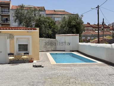 Arrendamento de duplex na Rua Doutor António José de Almeida, 46