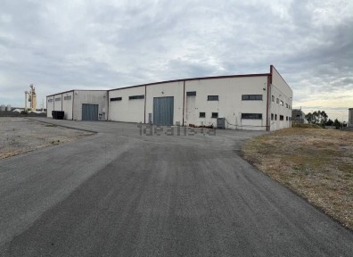 Armazém à venda em Monteiras