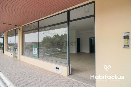 Espaço comercial à venda em Nelas