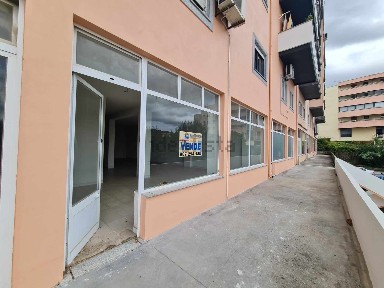 Espaço comercial à venda em Nelas