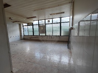 Espaço comercial à venda na Avenida Alberto Sampaio, 80