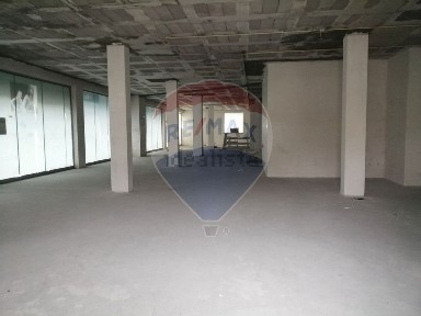 Espaço comercial à venda em Campo