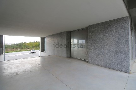 Espaço comercial à venda em Abraveses