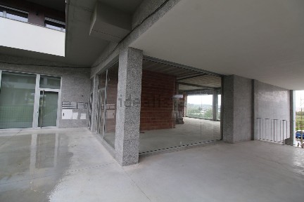Espaço comercial à venda em Abraveses
