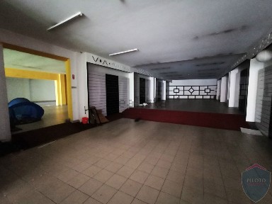 Espaço comercial à venda na Zona Histórica