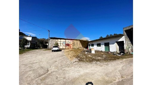 Armazém à venda em Sarzeda