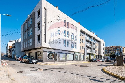 Espaço comercial à venda em Tondela e Nandufe