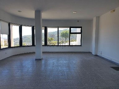 Espaço comercial à venda em Vila de Armamar
