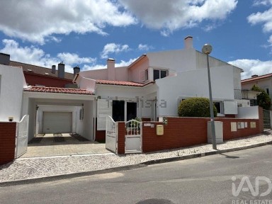 Arrendamento de moradia geminada em Vila Franca de Xira