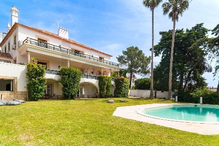 Arrendamento de casa ou moradia no Centro do Estoril