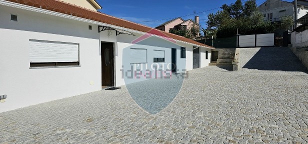 Armazém à venda em Repeses e São Salvador