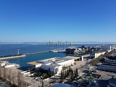 Arrendamento de duplex na Avenida do Índico, 1
