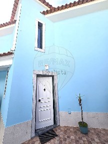 Arrendamento de moradia independente na Santa Cruz