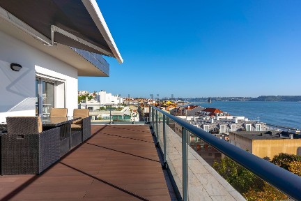 Arrendamento de duplex na Rua Sacadura Cabral