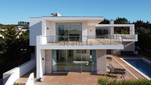 Arrendamento de casa ou moradia na Rua do Chapim Real, 3