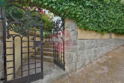 Arrendamento de casa ou moradia na Rua Vila Sena s/n