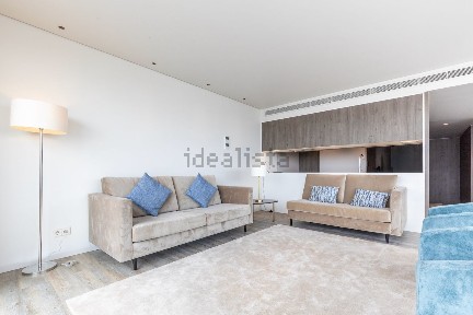 Arrendamento de duplex na Avenida Dom Carlos I