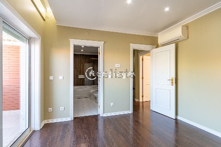 Arrendamento de duplex na Travessa Engenheiro Manuel Gaspar