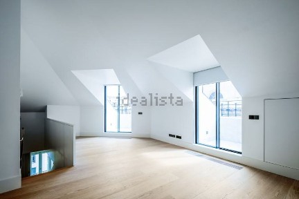 Arrendamento de duplex na Baixa