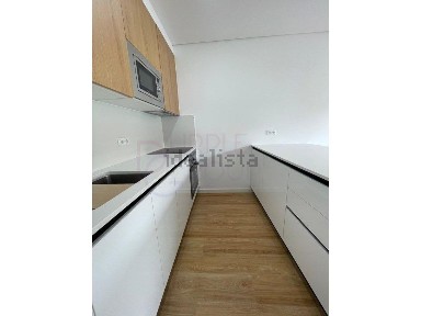 Arrendamento de apartamento T2 no Centro do Feijó
