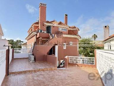 Arrendamento de apartamento T4 no Centro