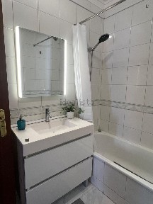 Arrendamento de apartamento T1 na Avenida do Mar