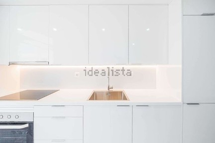 Arrendamento de apartamento T2 na Rua Zófimo Ramos Luz