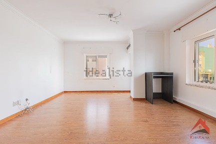 Arrendamento de apartamento T2 na Santa Marta do Pinhal