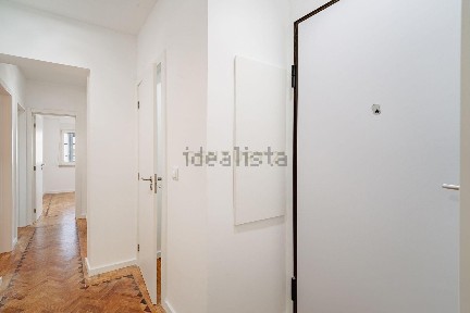 Arrendamento de apartamento T3 na Avenida 25 de Abril, 51
