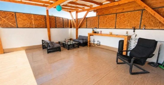 Arrendamento de apartamento T2 na Rua Irene Lisboa