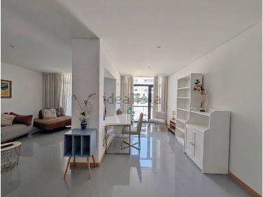 Arrendamento de apartamento T3 na Rua Marquês de Pombal