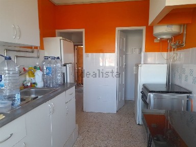 Arrendamento de apartamento T3 na Rua Visconde de Monte-São