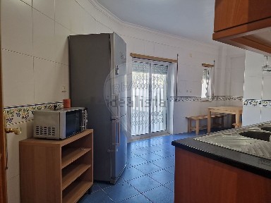 Arrendamento de apartamento T2 em Caparica e Trafaria