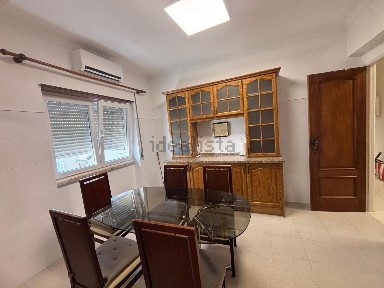 Arrendamento de apartamento T3 na Rua do Jardim Público, 7