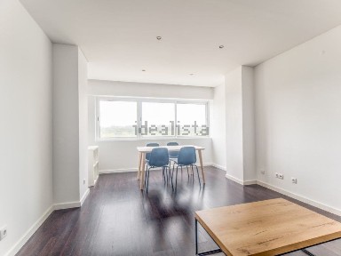 Arrendamento de apartamento T4 na Cova da Piedade