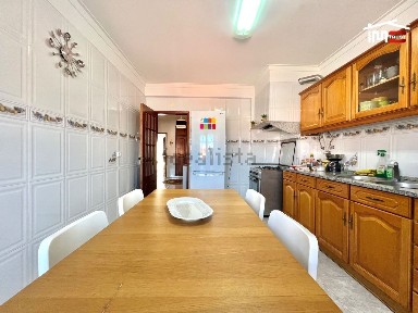 Arrendamento de apartamento T3 na Rua Vasco da Gama, 6