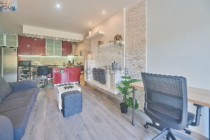 Arrendamento de apartamento T2 na Rua Cândido dos Reis / N378